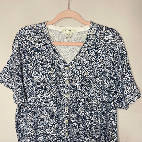 EDDIE BAUER Floral V-Neck Button Front Tee, XXL - Picture 3 of 8
